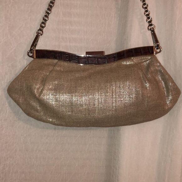 Nine West Shimmer Metallic Burlap Leather Combo Double Link Chain Clutch - Picture 6 of 12